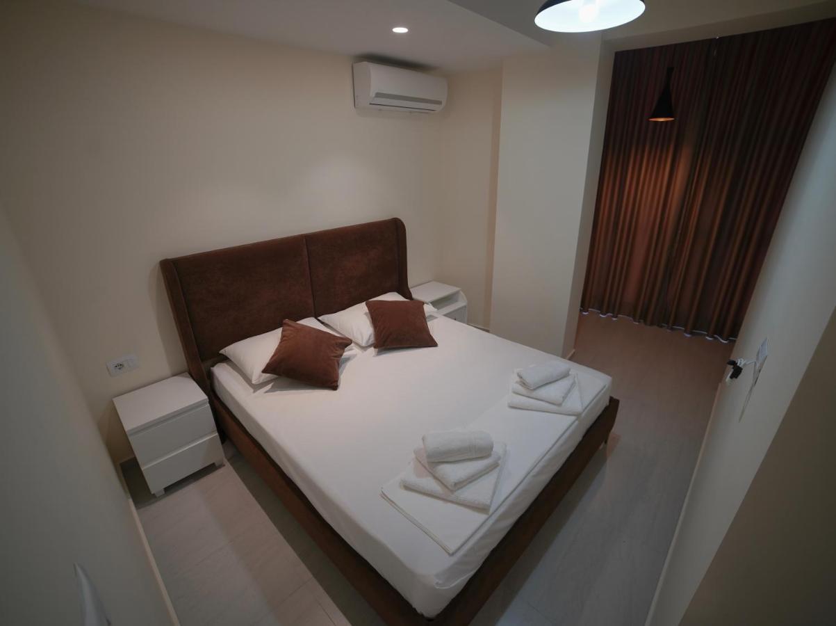 City Glow Apartments Sarandë Eksteriør bilde